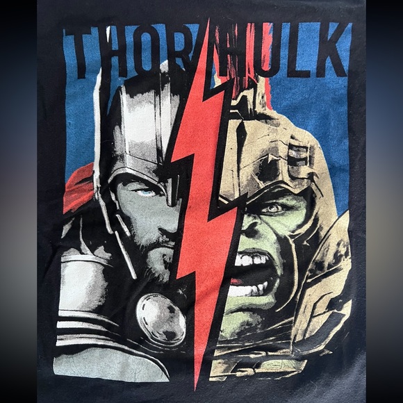 Thor Ragnarok T-shirt, Black with Hulk and Thor graphic - Picture 2 of 3